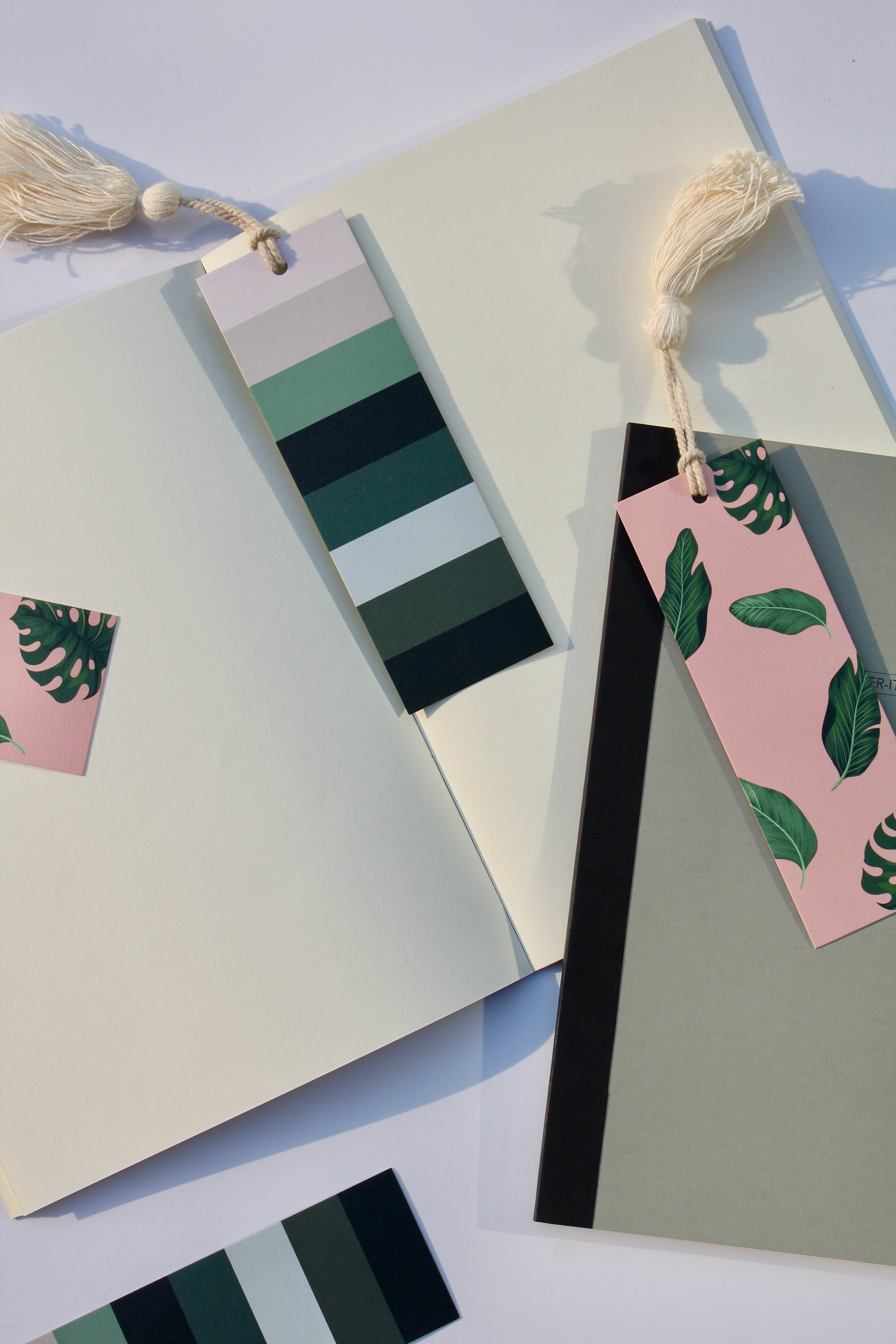Escape bookmarks <br/> (set of 6)