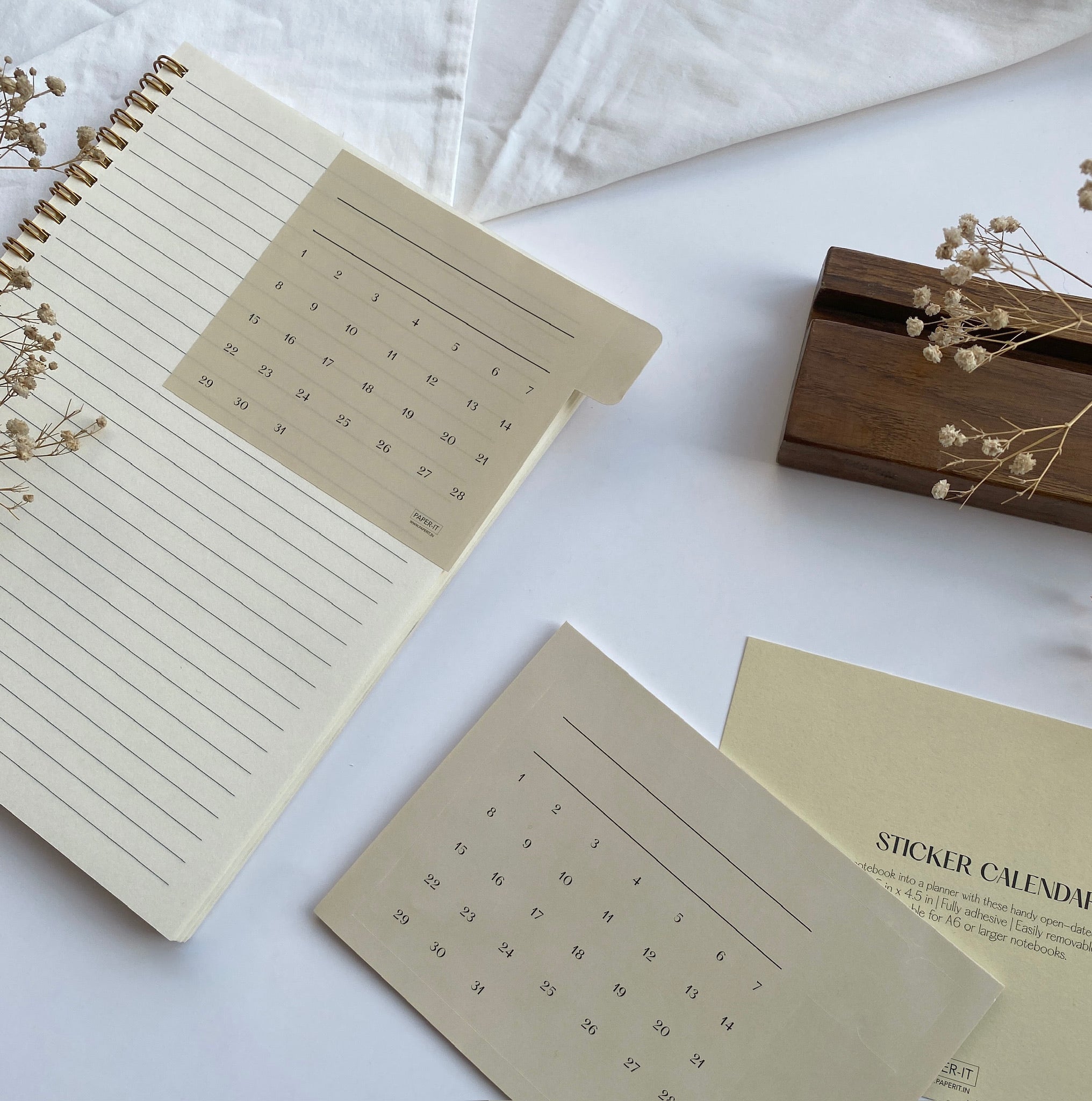 Almond undated sticker calendar