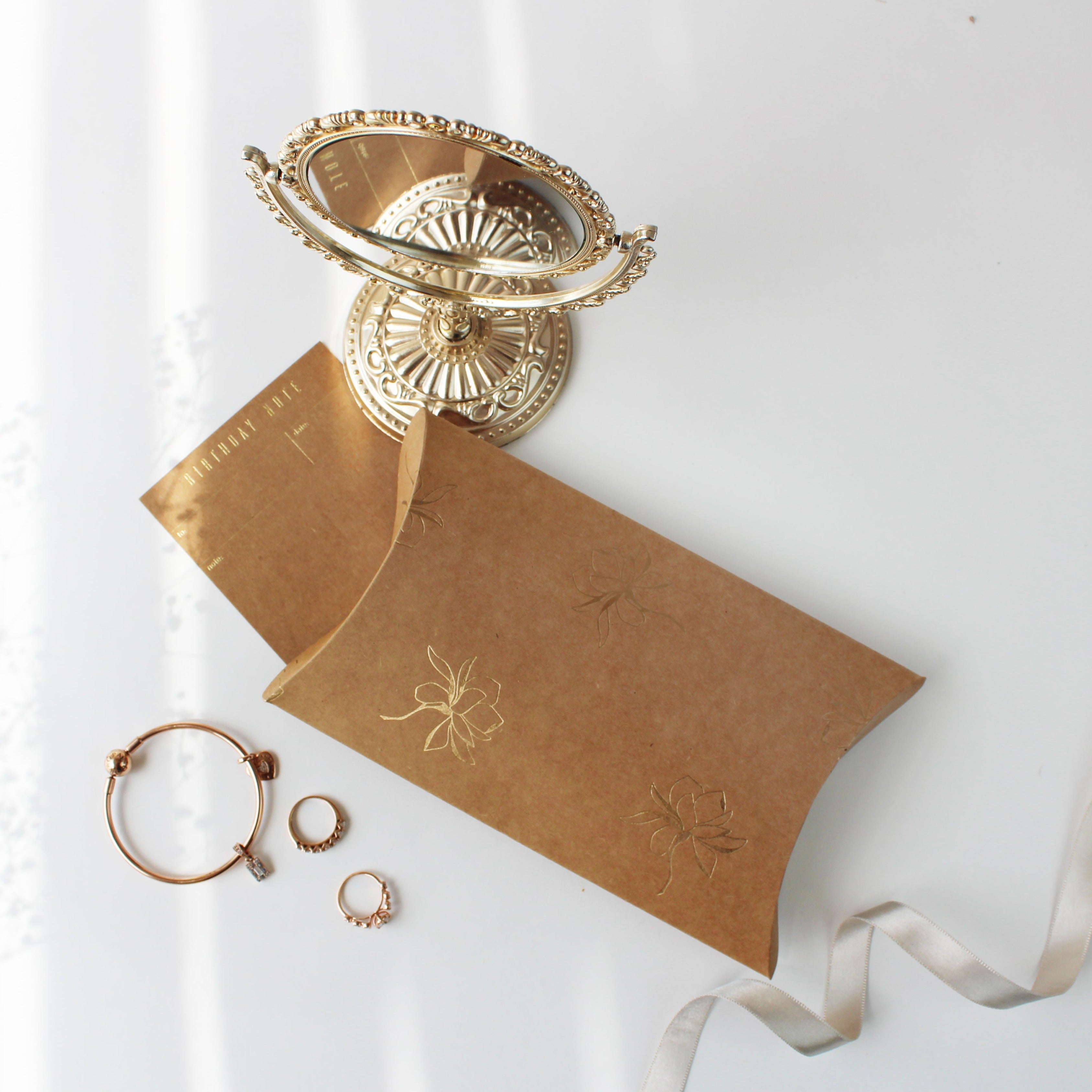 Assorted Kraft Pillow boxes foiled (Small)
