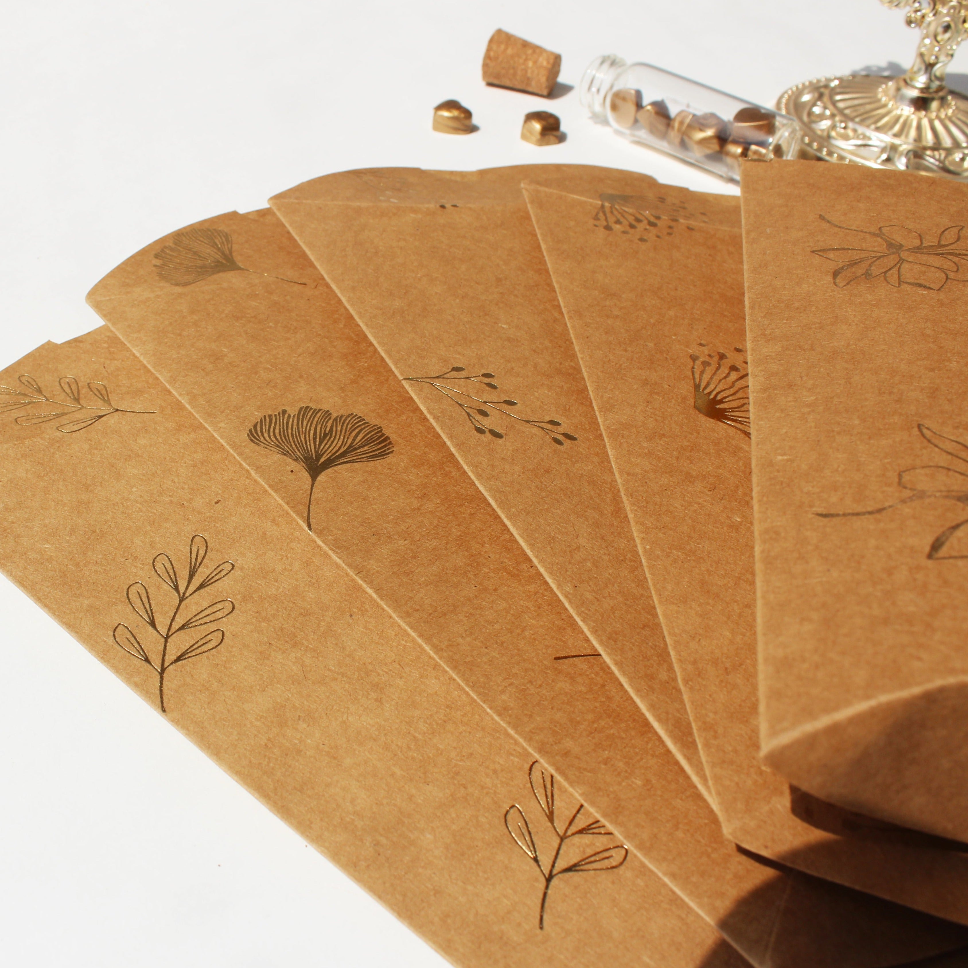 Assorted Kraft Pillow boxes foiled (small) (set of 5)