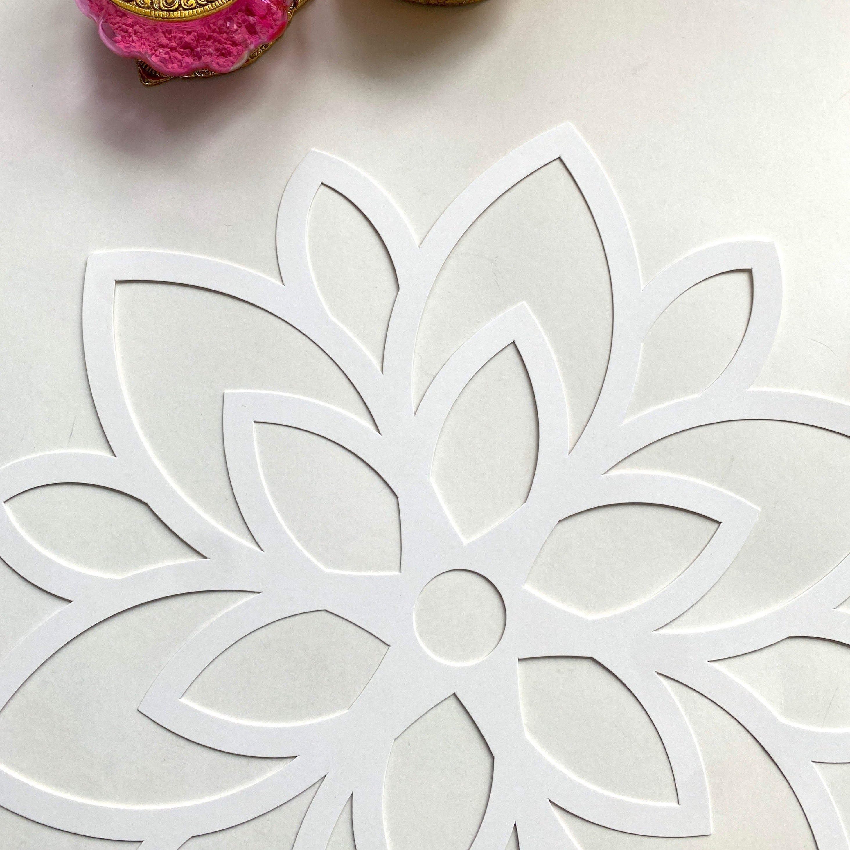 Mandala stencil <br/> set of 3
