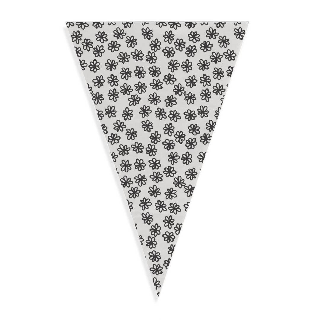 White cone treat bags <br/> (Set of 12)