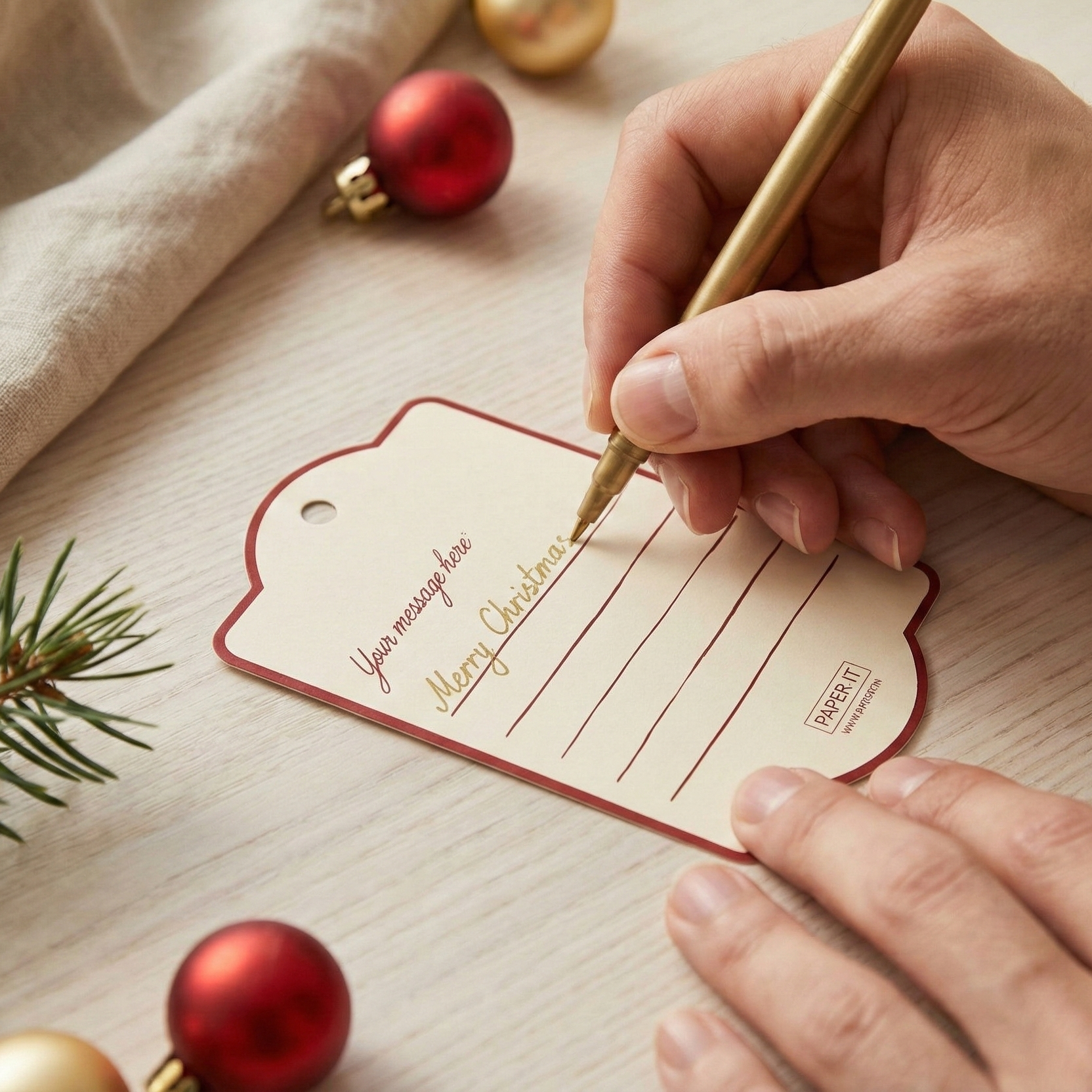 Holiday home tags (set of 12)