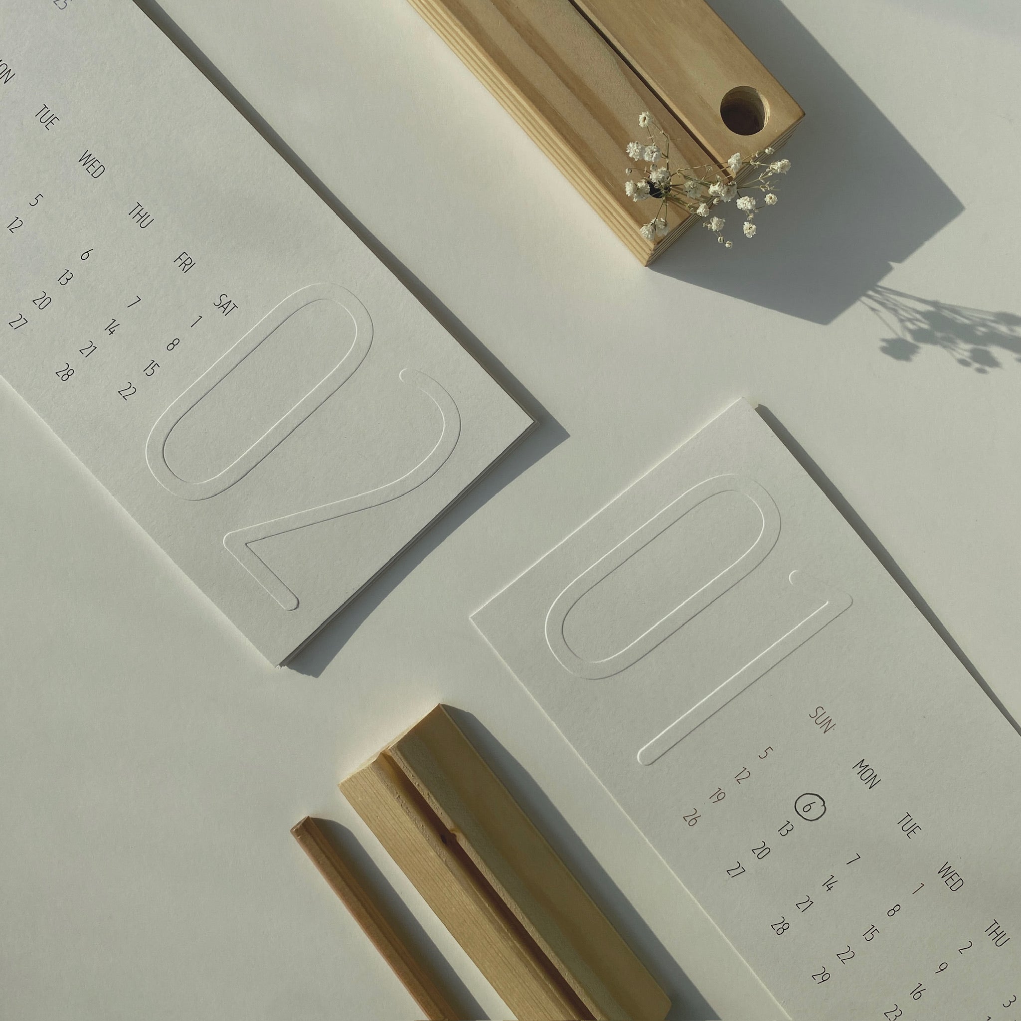 Lume Desk Calendar