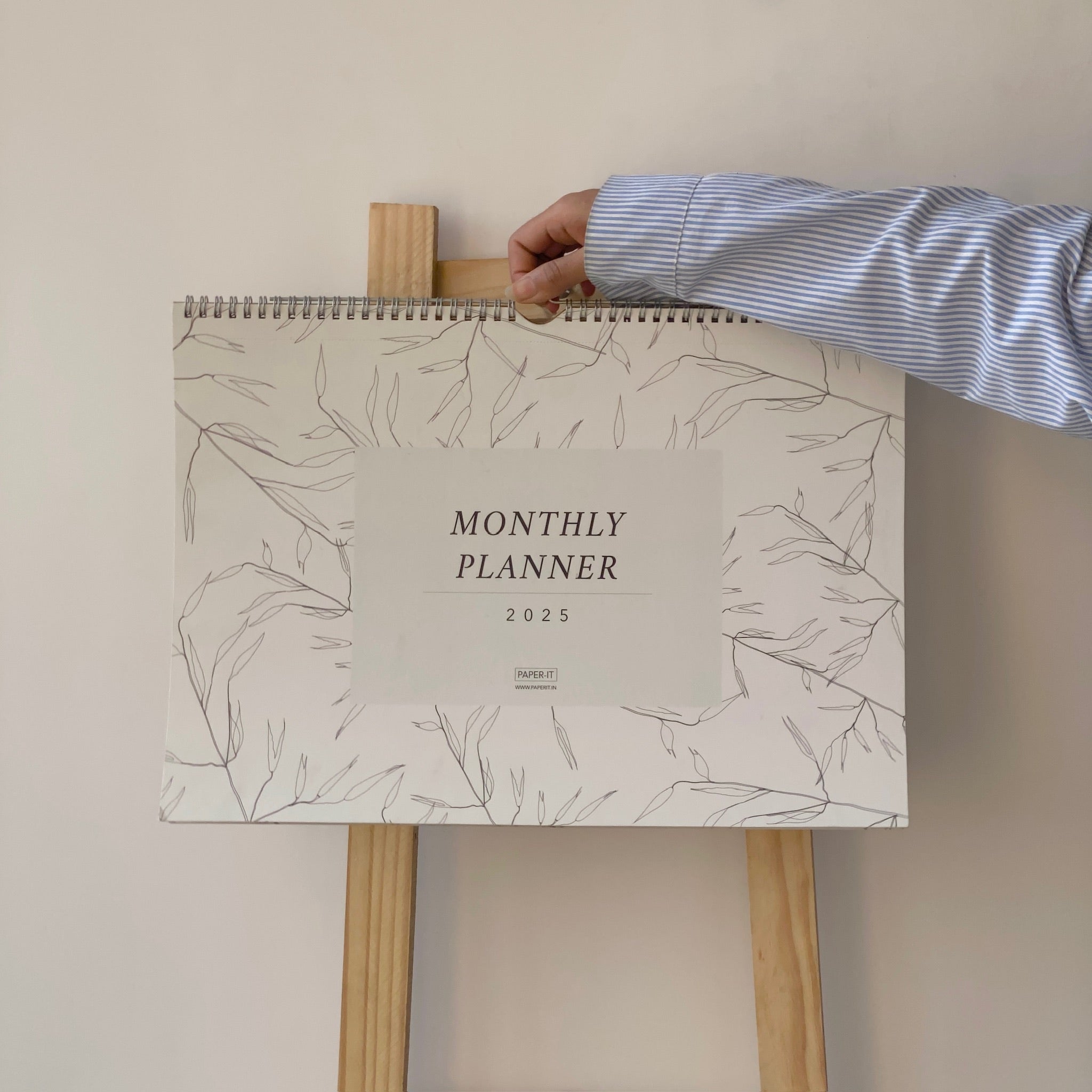 Linen monthly planner