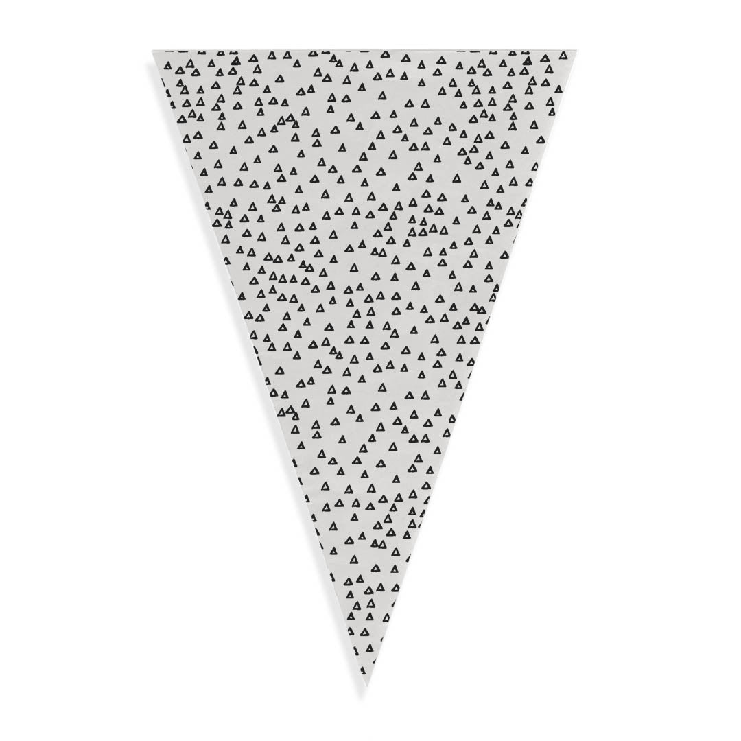 White cone treat bags <br/> (Set of 12)